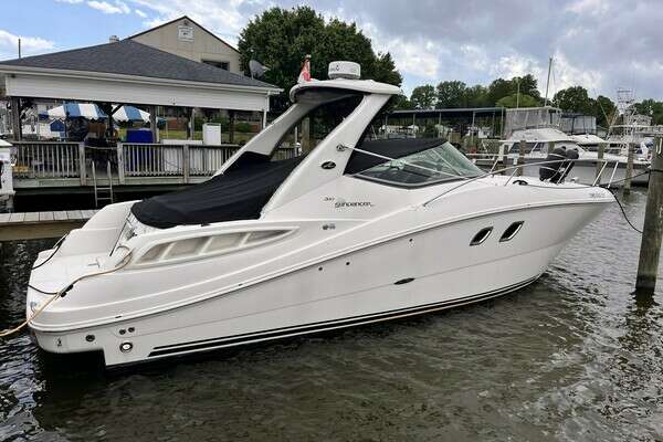 Picture Of: 2007 Sea Ray 310 Sundancer Baycation