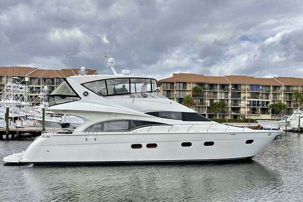 Picture Of: 2006 Marquis 59 