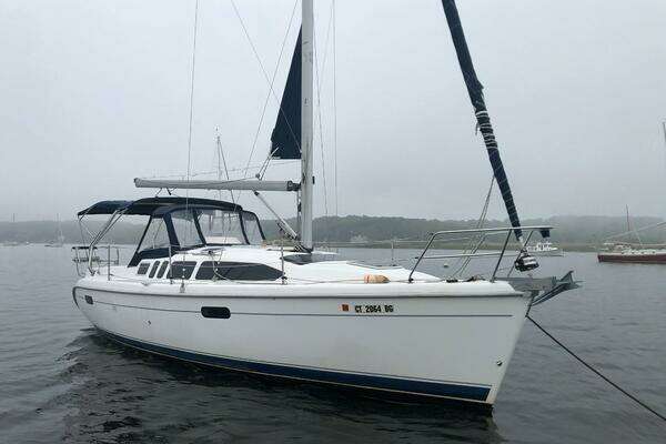 Picture Of: 2001 Hunter 340 