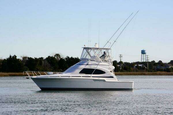 Picture Of: 2003 Bertram 390 Convertible Lineage 