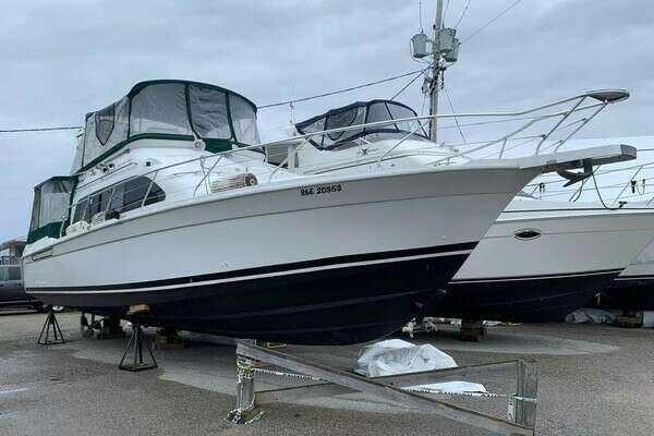 Picture Of: 1993 Mainship 40 Sedan Bridge 