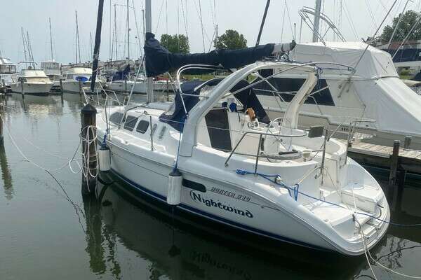 Picture Of: 1997 Hunter  