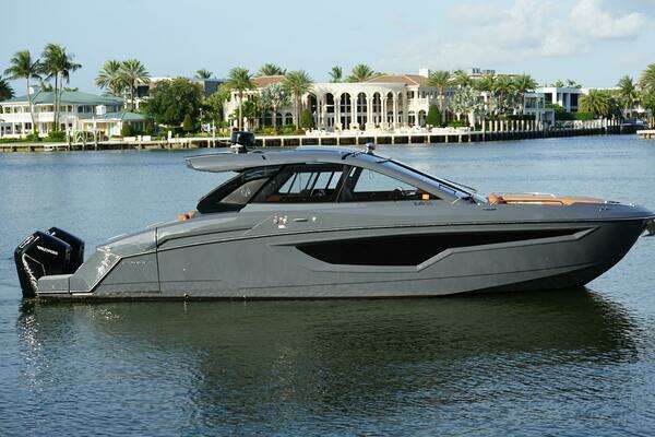 Picture Of: 2023 Cruisers Yachts 42 GLS OB LAZY BLUM
