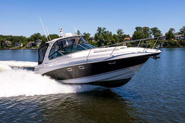 Picture Of: 2008 Four Winns V378 Four Fans