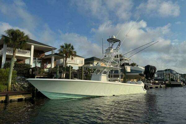 Picture Of: 2012 Contender 39 ST Nauty C Bouys