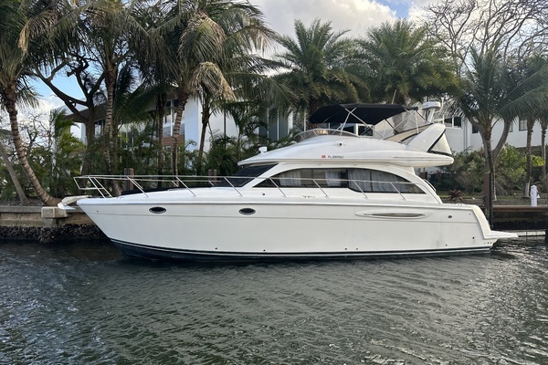 Picture Of: 2007 Meridian 411 Sedan Bridge VRPRO