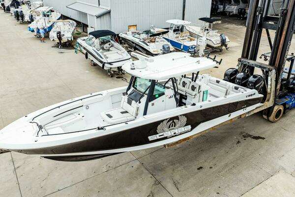 Picture Of: 2023 Wellcraft 352 Fisherman Center Console 