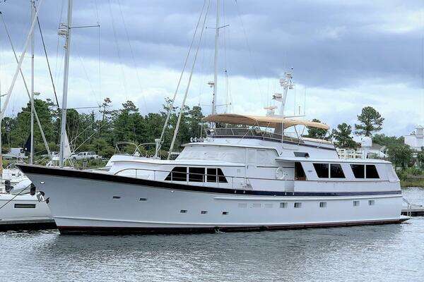 Picture Of: 1979 Burger Raised Pilothouse Freedom