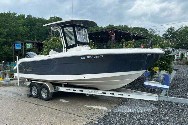 Picture Of: 2022 Robalo R242 Center Console 