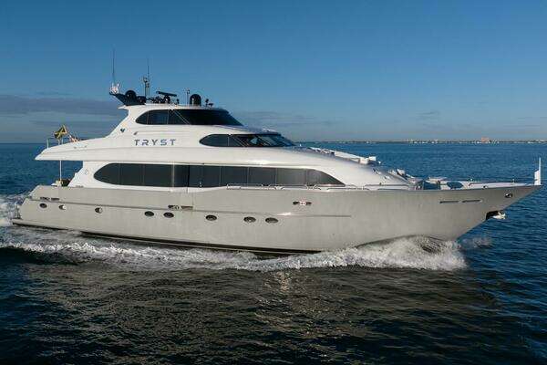 Picture Of: 2002 Lazzara Yachts  Tryst