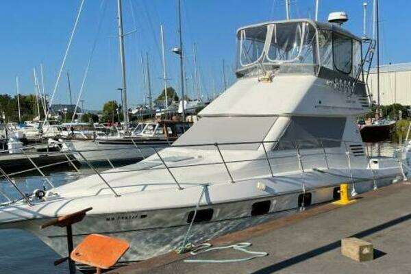 Picture Of: 1994 Cruisers Yachts 3380 