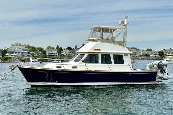 Picture Of: 2002 Sabreline 36 Flybridge Twenty Summers