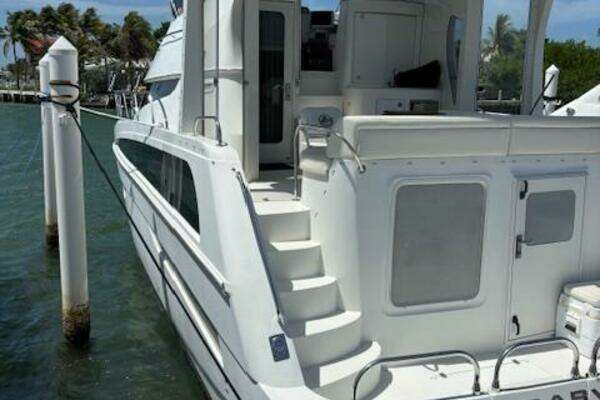 Picture Of: 2006 Carver 43 Motor Yacht 