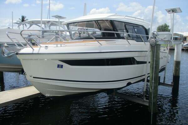 Picture Of: 2023 Skamander 790 Explorer 