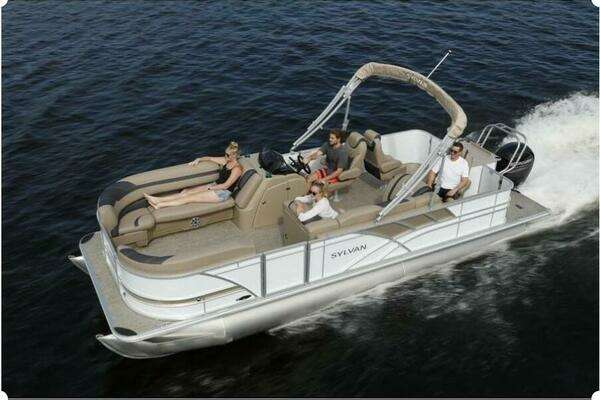 Picture Of: 2022 Sylvan L3 Party Fish 