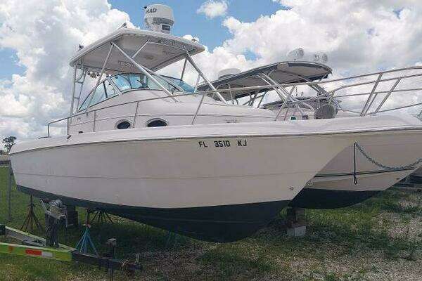 Picture Of: 1997 Pro-Line 251 