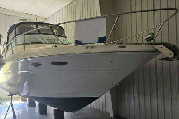 Picture Of: 2000 Sea Ray 310 Sundancer 