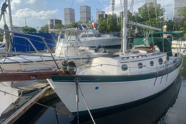 Picture Of: 1984 Pacific Seacraft Orion Amelie