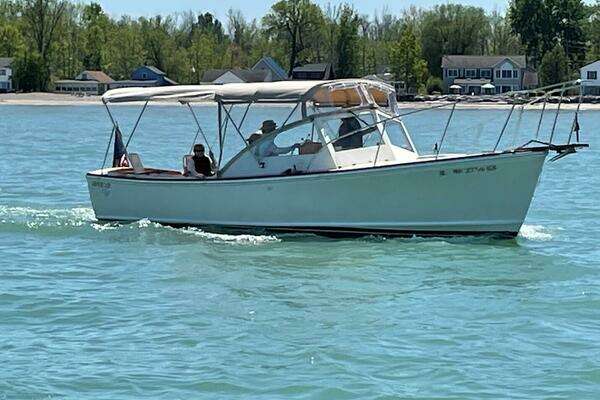 Picture Of: 1981 Dyer Dyer 29 Flush Deck-Bass Boat Kathleen C