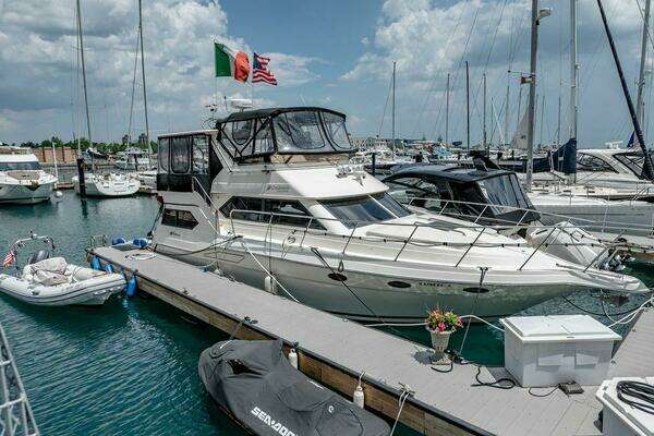 Picture Of: 1991 Cruisers Yachts 3850 Aft Cabin Bada Bing