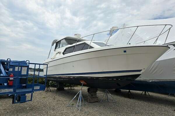 Picture Of: 2005 Bayliner 289 EC ERICA LYNN