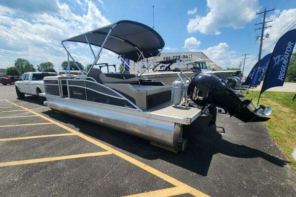 Picture Of: 2022 Barletta 22UC 