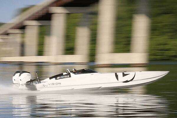 Picture Of: 2021 Hellkat 32 