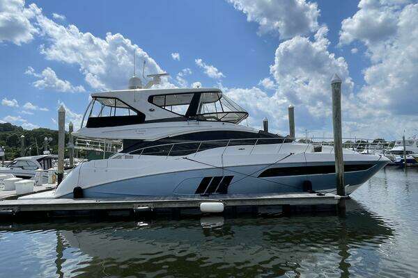 Picture Of: 2017 Sea Ray L59 Fly Kings' Ransom