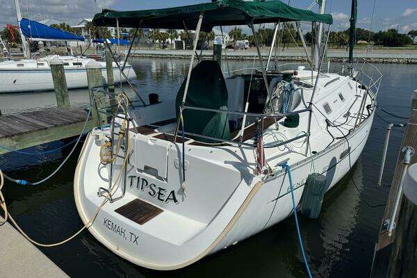 Picture Of: 2005 Beneteau Oceanis 331 TIPSEA