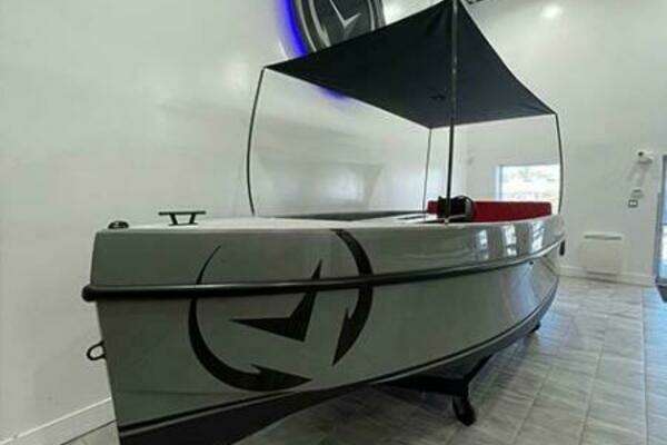 Picture Of: 2023 Vision Volt 180 