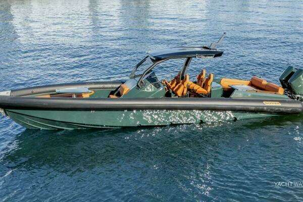 Picture Of: 2025 Skipper Rolls Royce Edition 