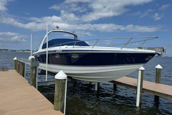 Picture Of: 2007 Formula 330 Sun Sport 