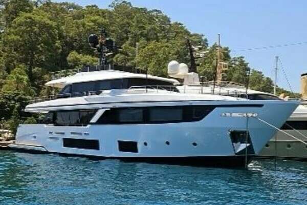 Picture Of: 2023 Custom Line  