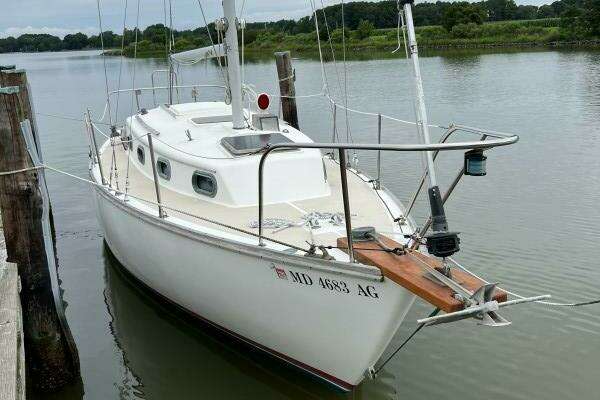 Picture Of: 1981 Cape Dory  