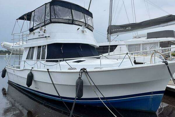 Picture Of: 1999 Mainship 350 Trawler NoMo