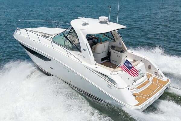 Picture Of: 2013 Sea Ray 370 Sundancer Latitude Adjustment