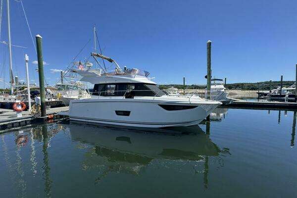 Picture Of: 2016 Jeanneau Velasco 37F PortKey
