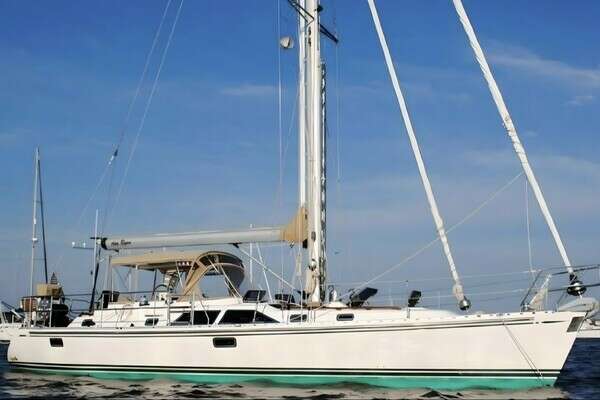 Picture Of: 2008 Hylas 46 Center Cockpit 