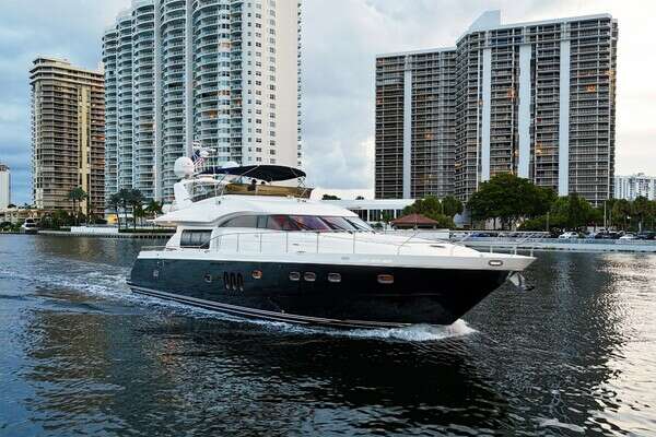 Picture Of: 2007 Princess 23M Kristina