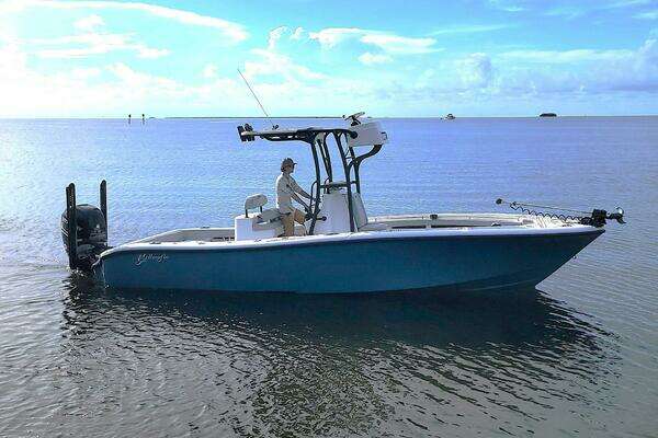 Picture Of: 2021 Yellowfin 26 Hybrid 