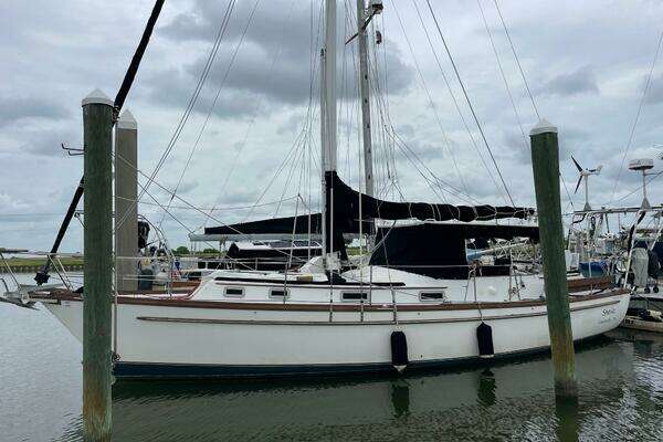 Picture Of: 1981 Mariner  Sheila