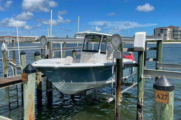 Picture Of: 2021 Sea Hunt 265 SE 
