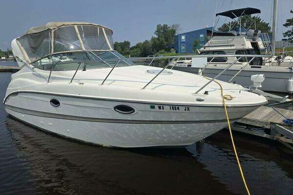 Picture Of: 2001 Maxum SCR 