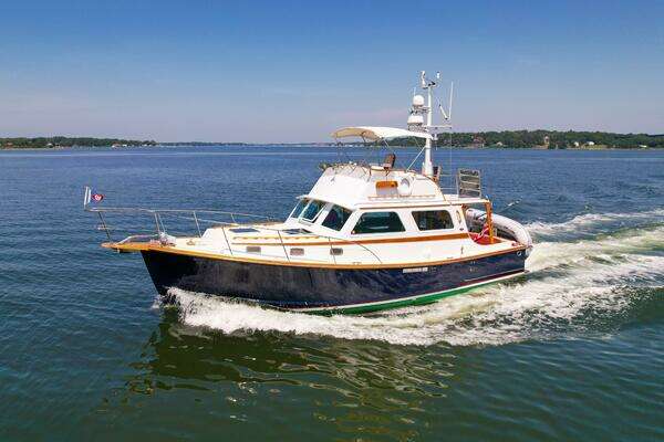 Picture Of: 1984 Wilbur 38 Argonaut