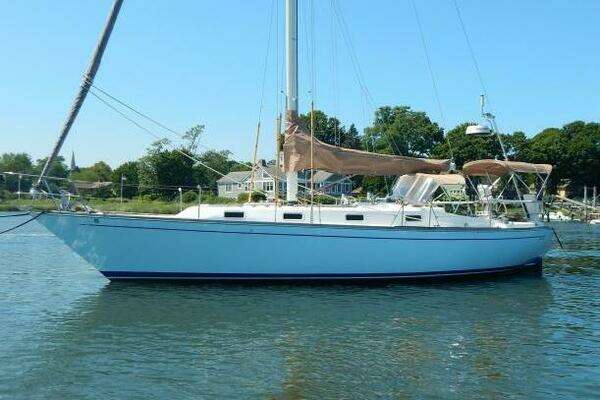 Picture Of: 1982 Tartan 37 Centerboard Sandpiper