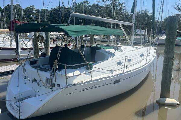 Picture Of: 2001 Beneteau Oceanis 381 Europa