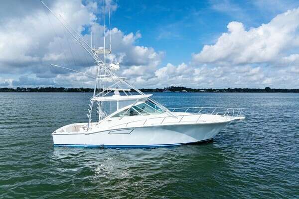 Picture Of: 2004 Cabo 40 Hardtop Express Pescador