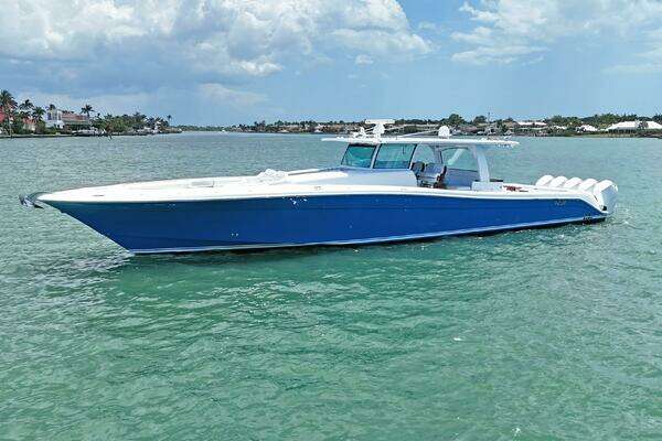 Picture Of: 2024 HCB 65 Estrella 