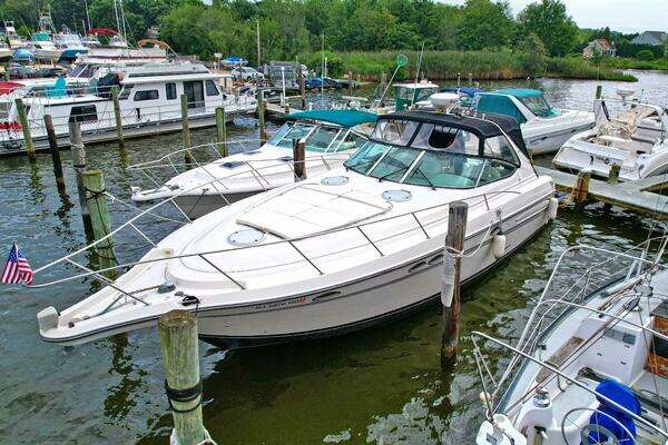 Picture Of: 1999 Maxum 4100 Ocean Castle