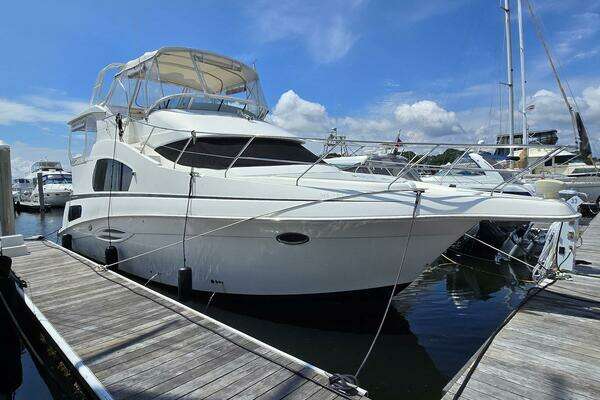 Picture Of: 2003 Silverton 392 Aft Cabin Motor Yacht 